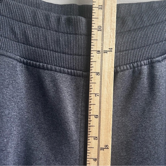 Under Armour Storm Women's Sweats Size medium Grey - Picture 3 of 9